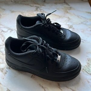 Black Nike Air Force 1